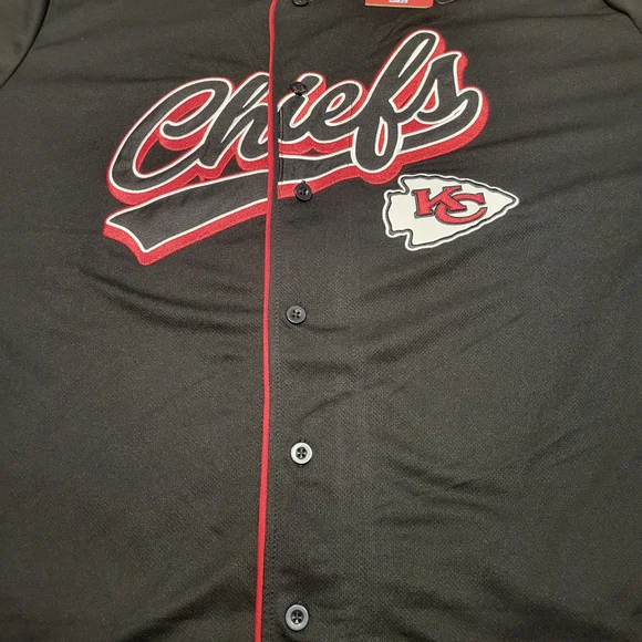 Kansas City Chiefs Black Button-Up Jersey - Picture 8 of 10